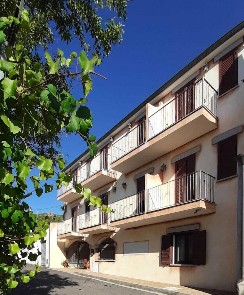 Bed Sandalia Badesi Εξωτερικό φωτογραφία